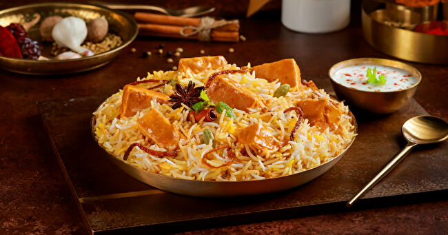 Paneer Makhni Mughal Biryani