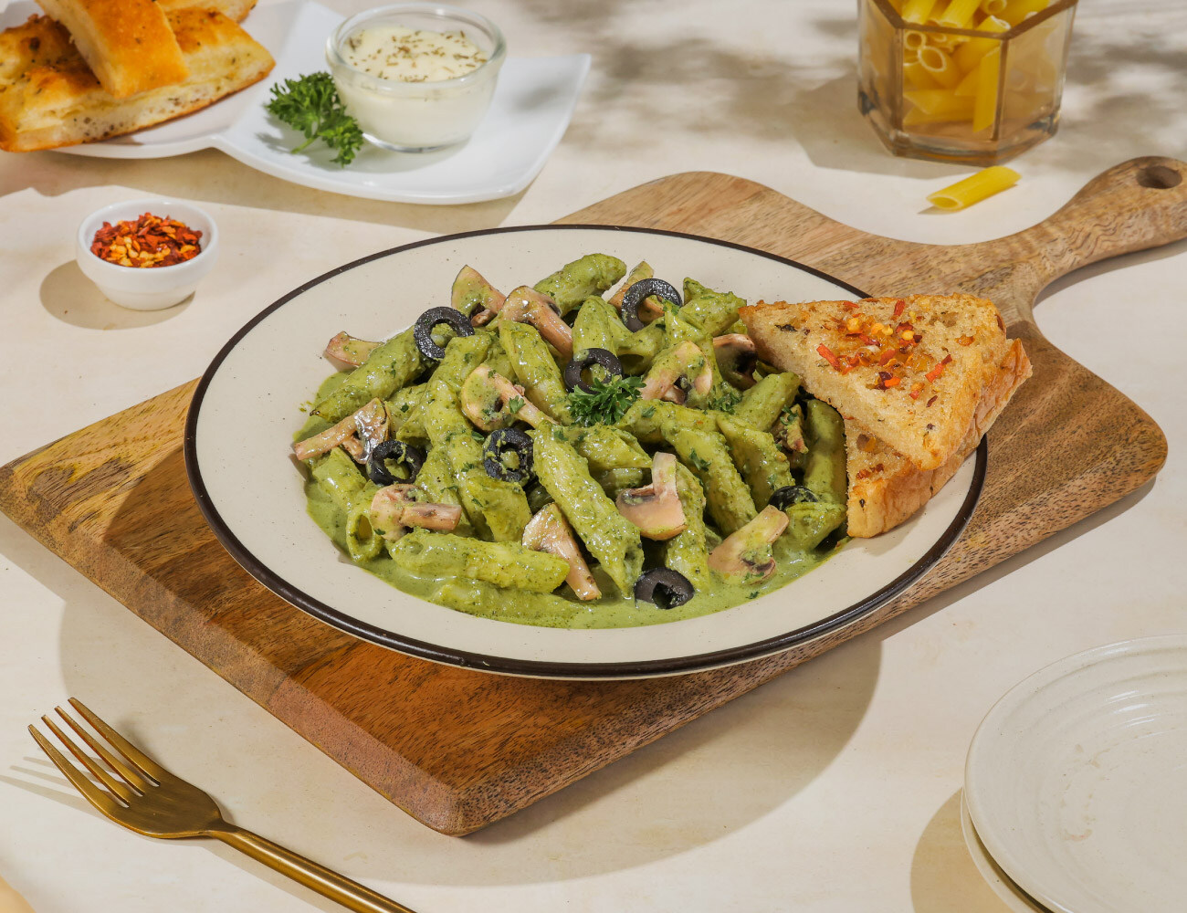 Olive Mushroom Pesto Pasta