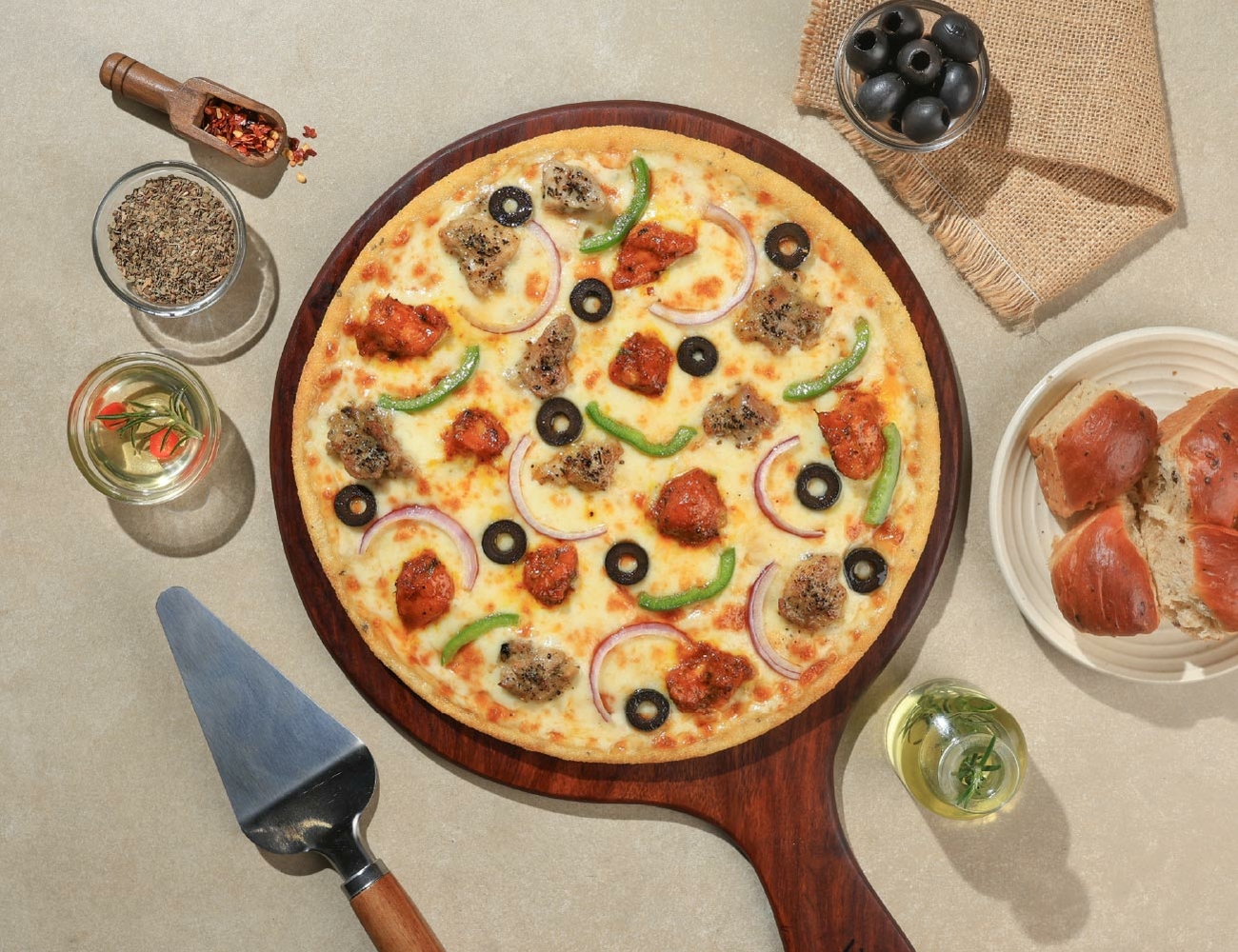 Cluck Clash Thin Crust Pizza [7" Regular]