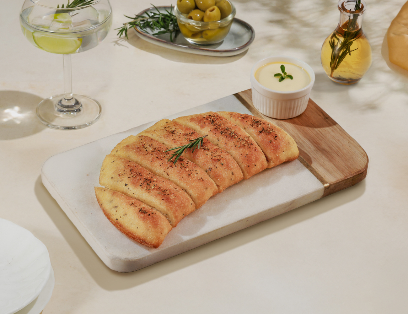 OG Garlic Bread + Cheesy Dip