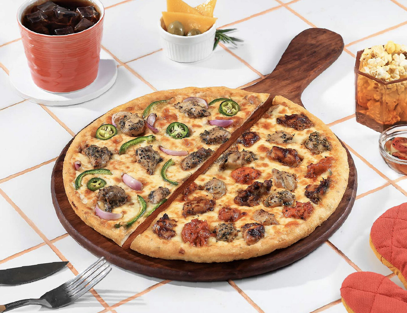 Non-Veg & Non-Veg Pizza [Big 10" Serves 2-3]