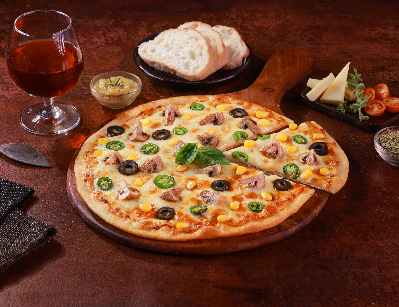 Italian Feast Cheese Blast Pizza [10" Large]