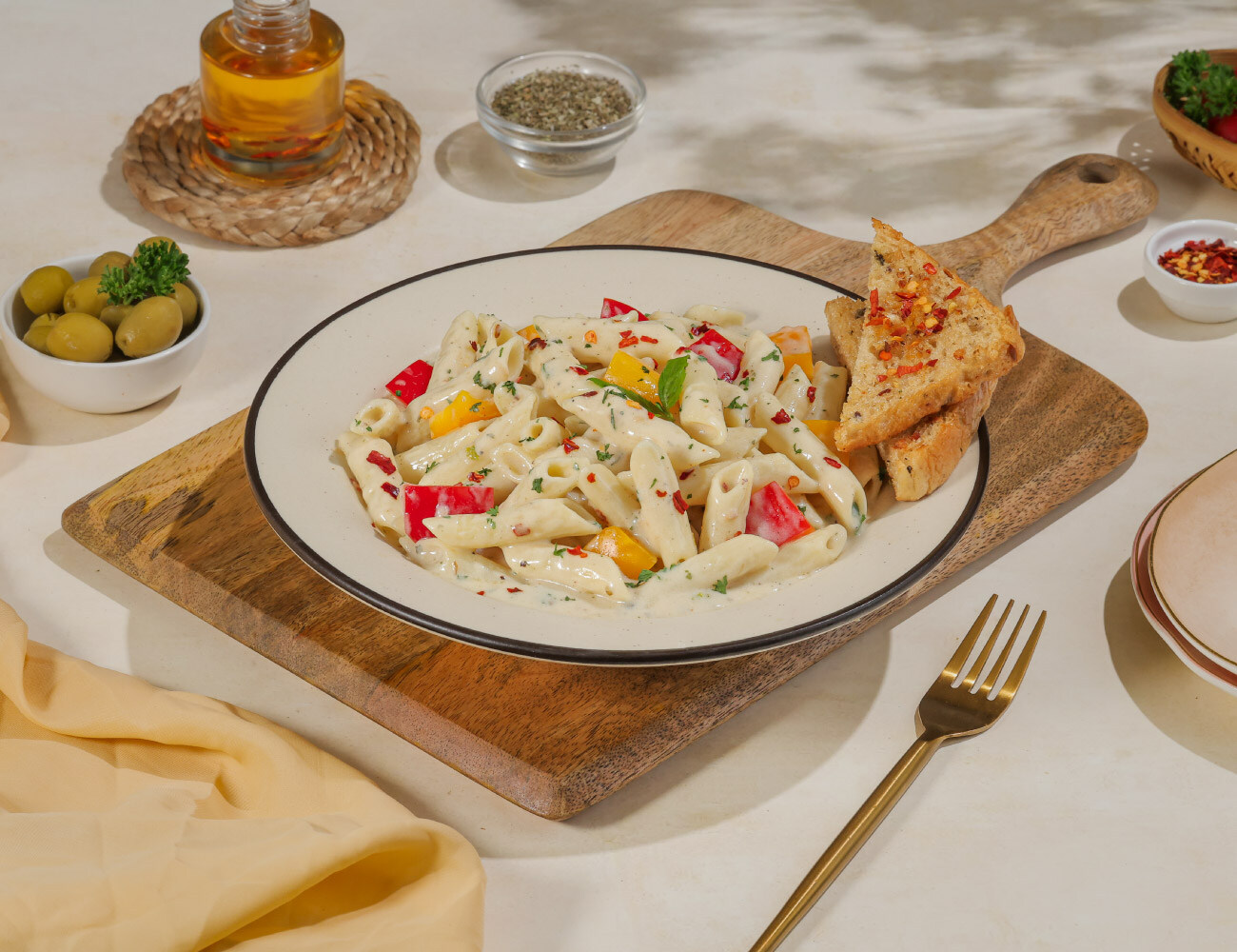 Red & Yellow Pepper Alfredo Pasta [White Sauce]