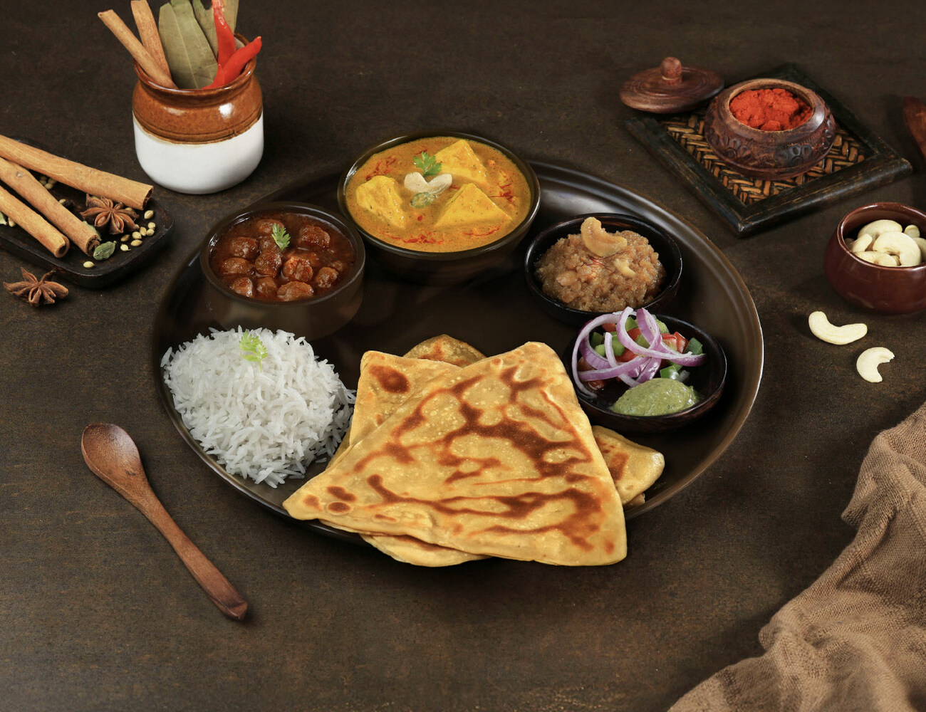 Paneer Lababdar Veg Thali